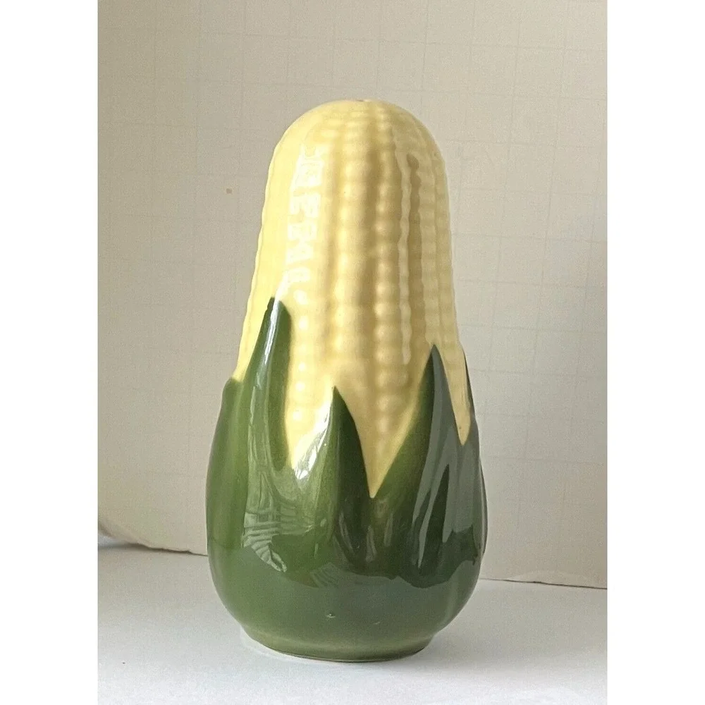 Vintage Shawnee Corn Queen Large 5 1/2
